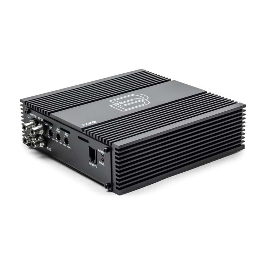 Hochleistungs-Audioverstärker Digital Designs M45 für Car-Audio-Systeme.